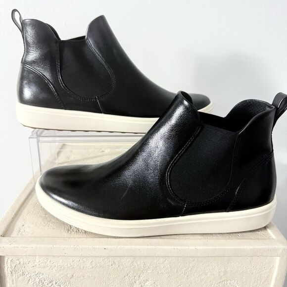 ECCO Soft 7 Chelsea Women’s Leather Black Flexible Ankle Boots Sz 39  US 8-8.5 - Picture 1 of 11